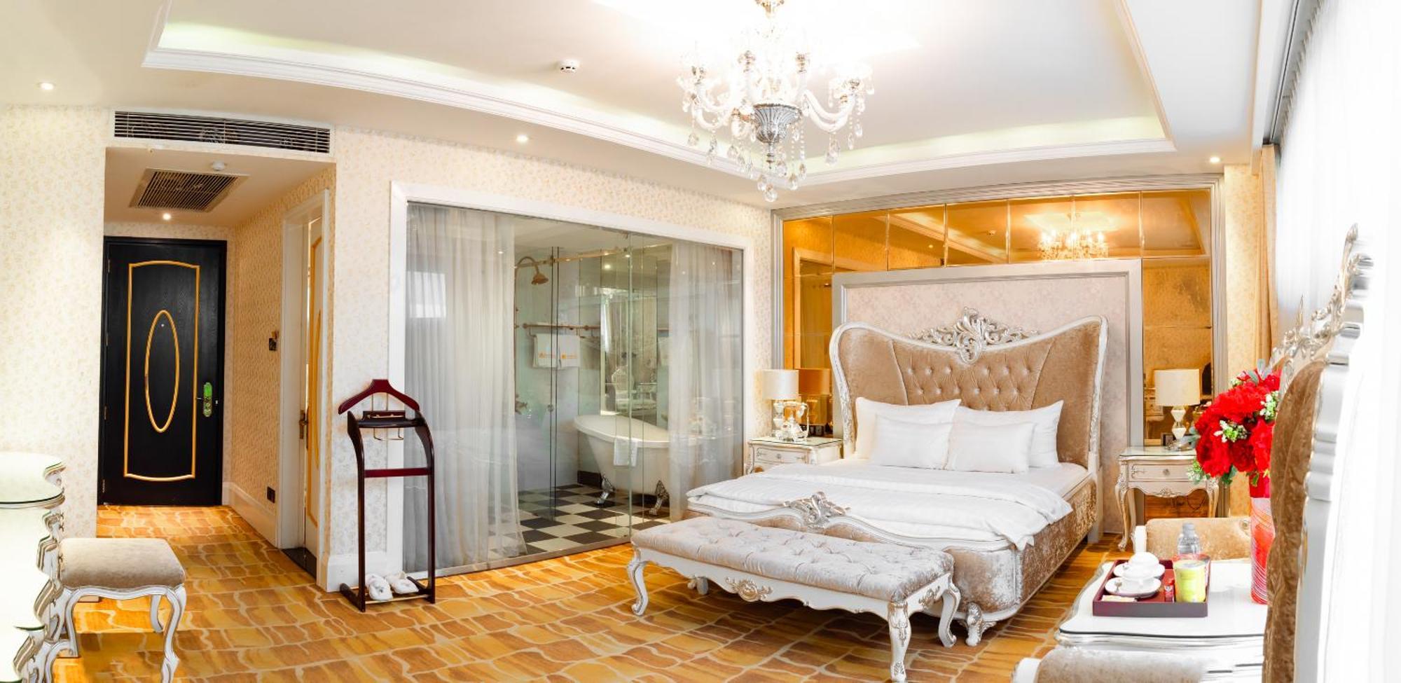 Hoang Trieu Hotel Ho Chi Minh City Exterior photo
